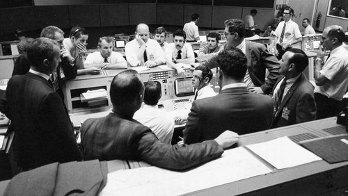 13 Factors That Saved Apollo 13