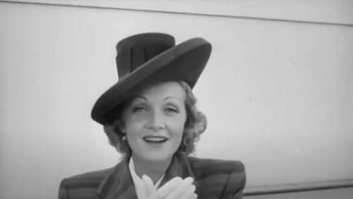 The Fashion Side of Hollywood