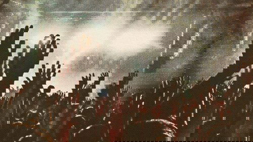 Hillsong: A Megachurch Exposed