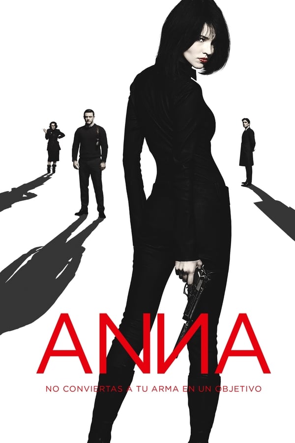 Bajo la hipnotizante belleza de Anna Poliatova yace un secreto que le permite desatar una imparable agilidad y fuerza y convertirse en una de las asesinas más temidas por los gobiernos del mundo.
