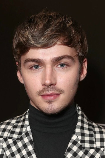 Imagen de perfil de Miles Heizer