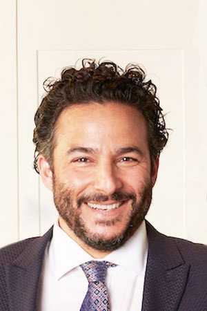 Ennis Esmer