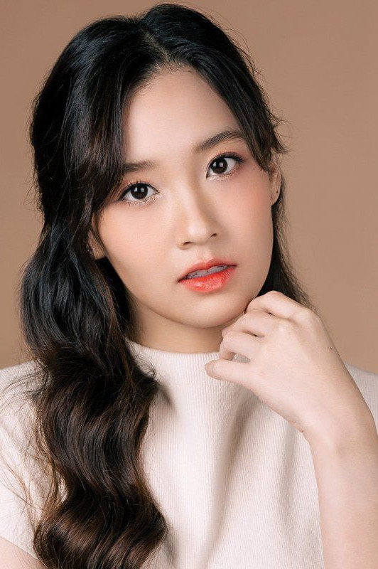 นภสร วีระยุทธวิไล