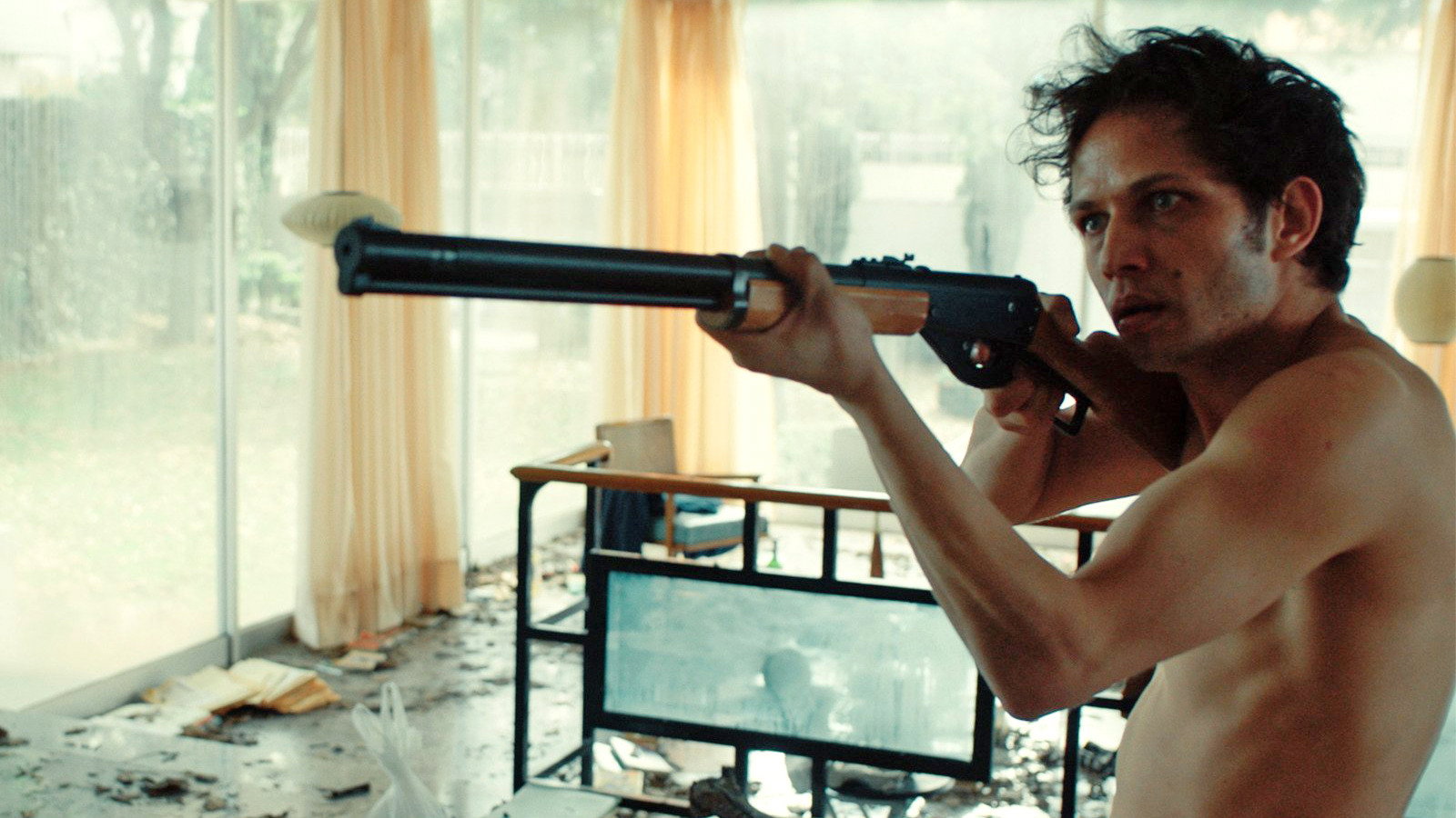 A still from To be or not to be. me