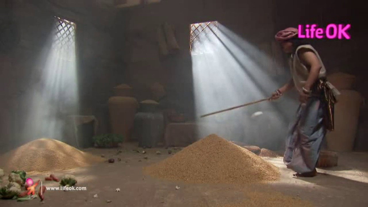 A still from Vinayak rescues the rats