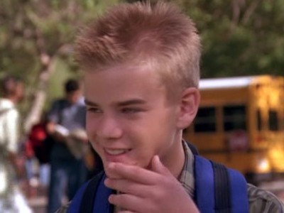 A still from Life Is Too Beautiful