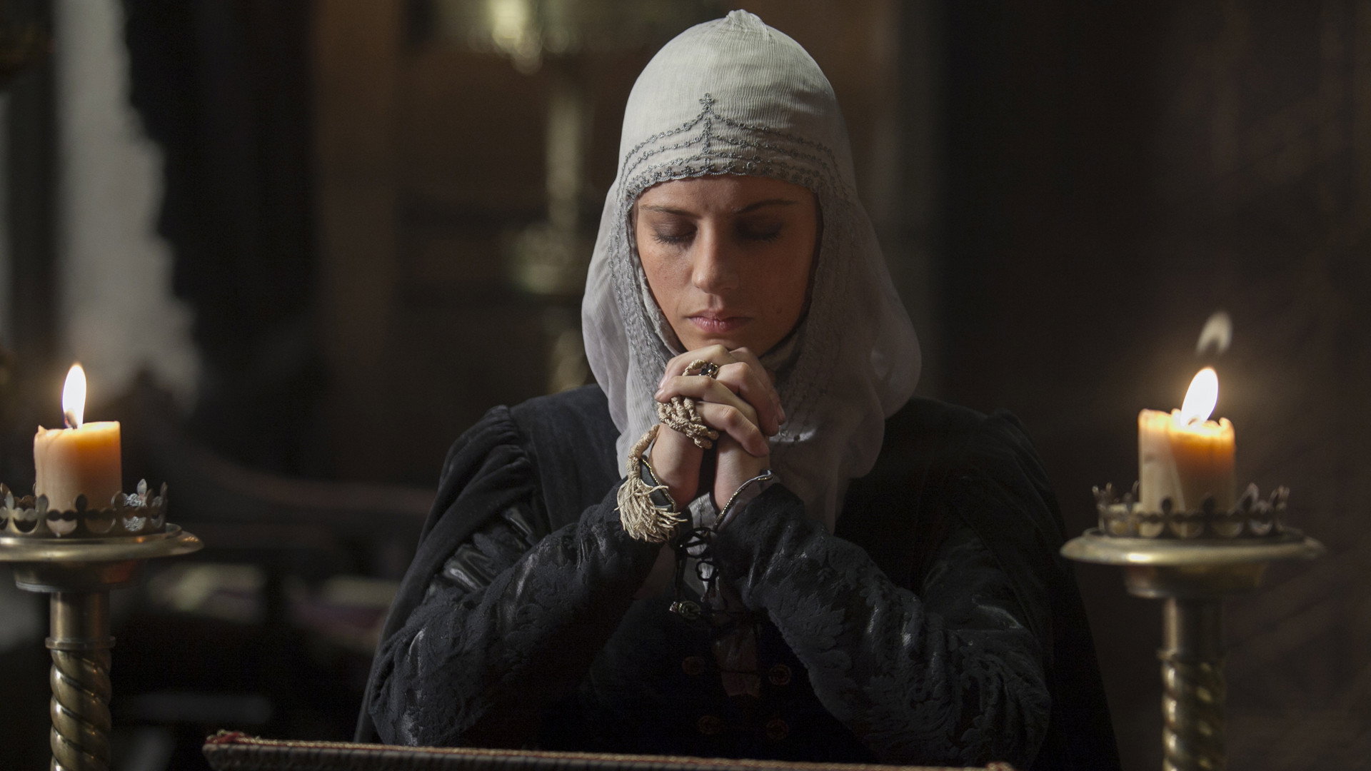 A still from Reina de toda la península