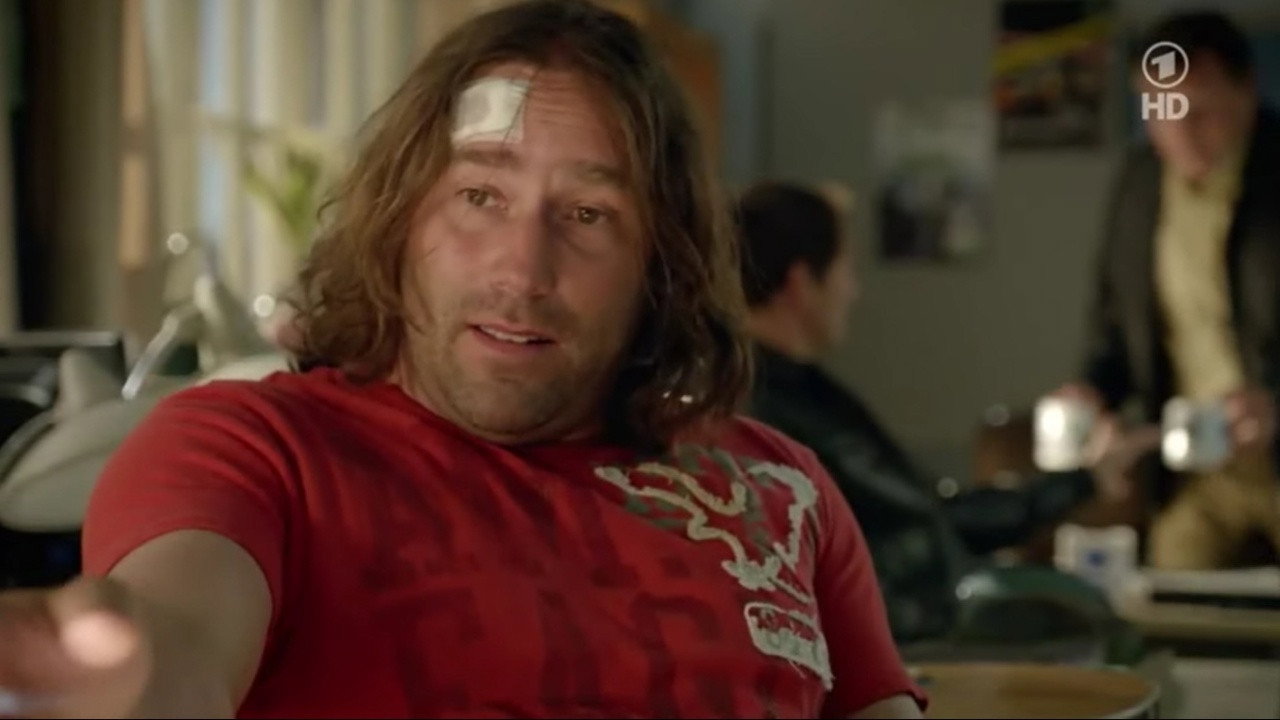 A still from Einfach nicht einfach
