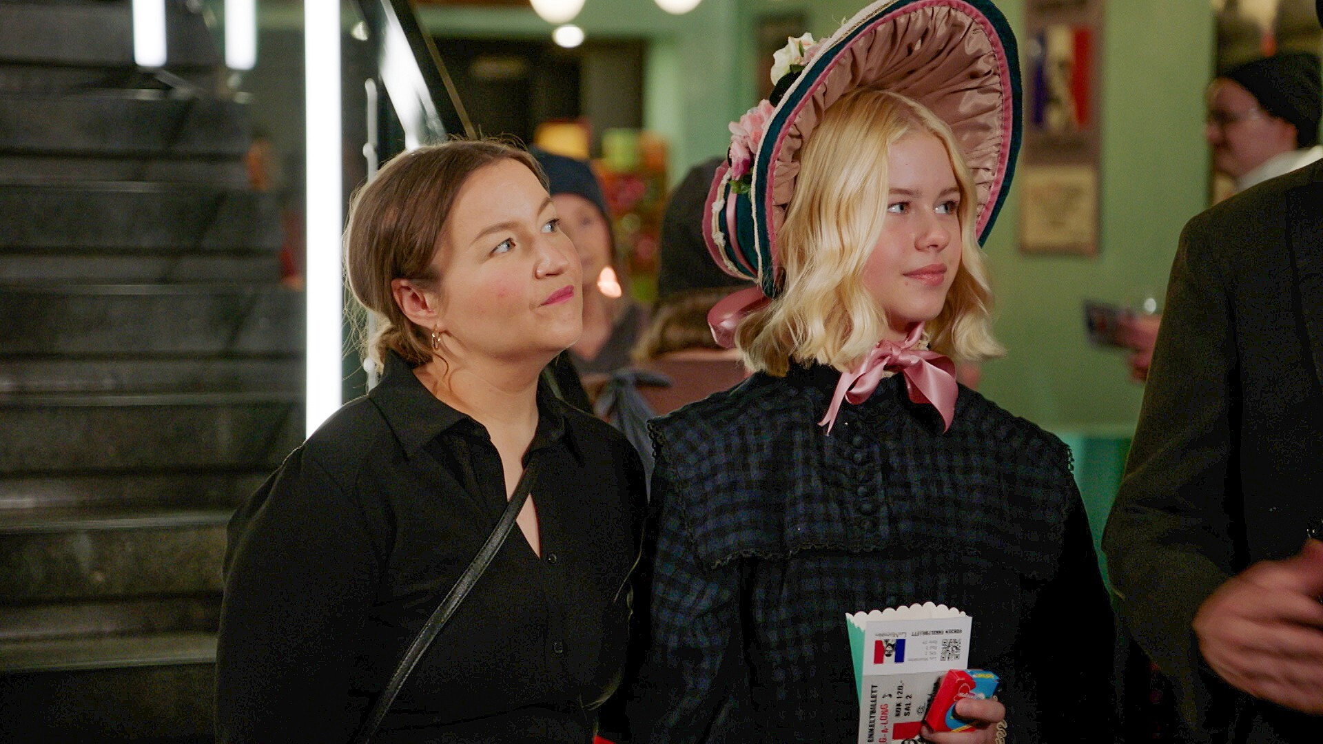 A still from Episode 6