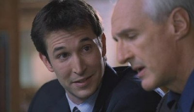 A still from I'll Be Home for Christmas