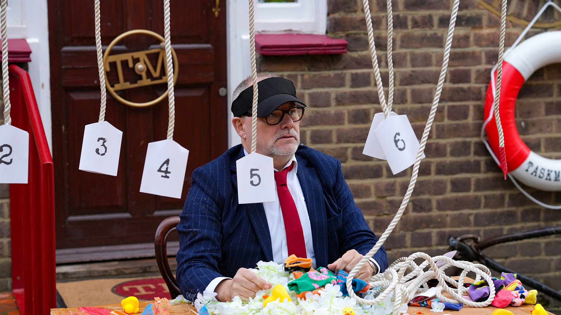 A still from Captain Jackie and the Hotdog