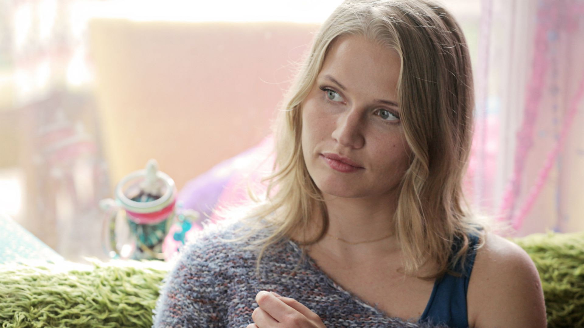 A still from Episode 6