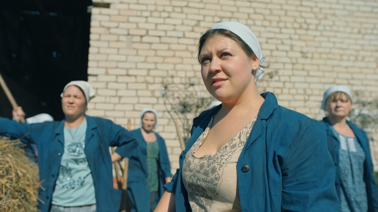 A still from Episode 7