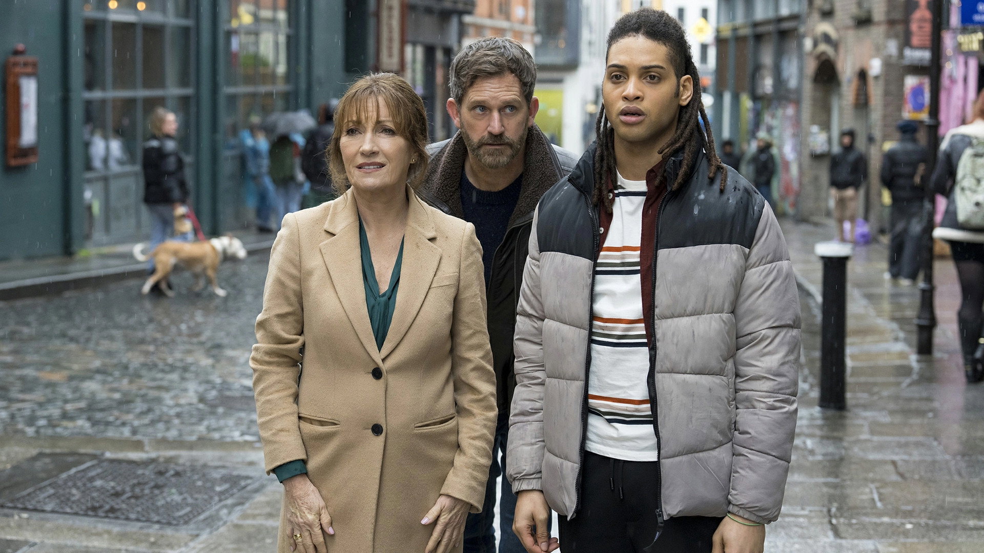 A still from Too Many Harrys Spoil the Murder