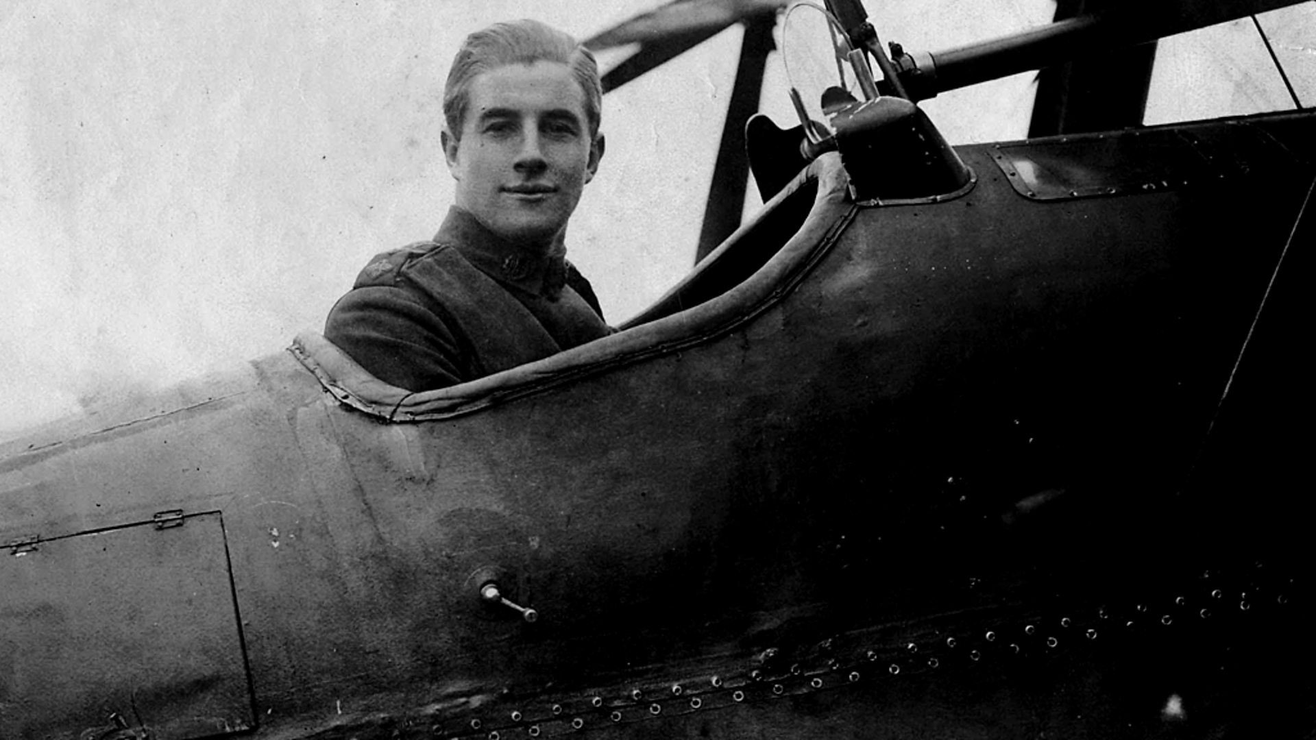 A still from WW1 Aces Falling