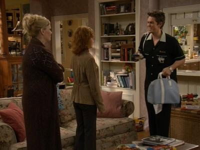 A still from Reba And The Nanny