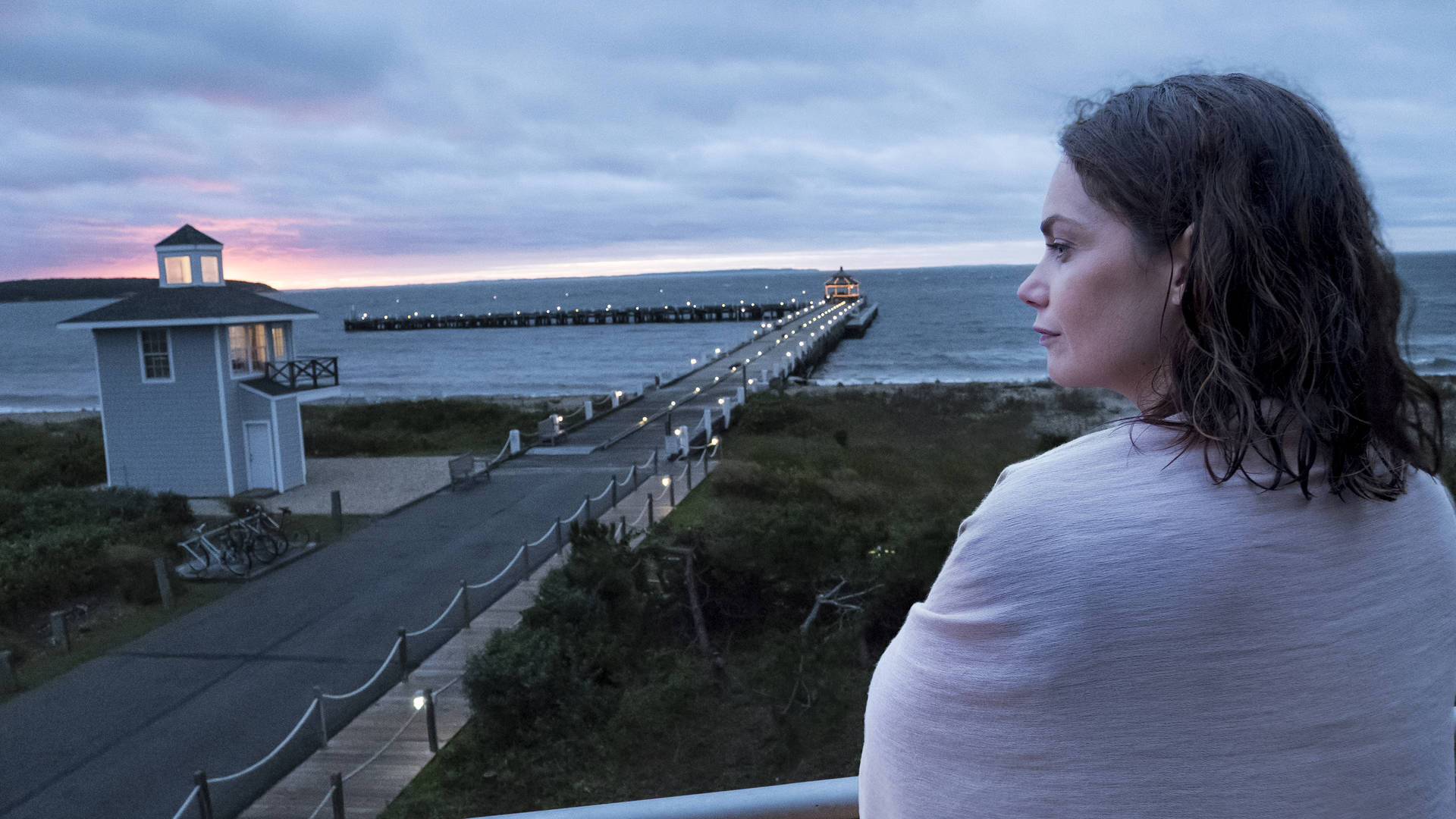 A still from 404