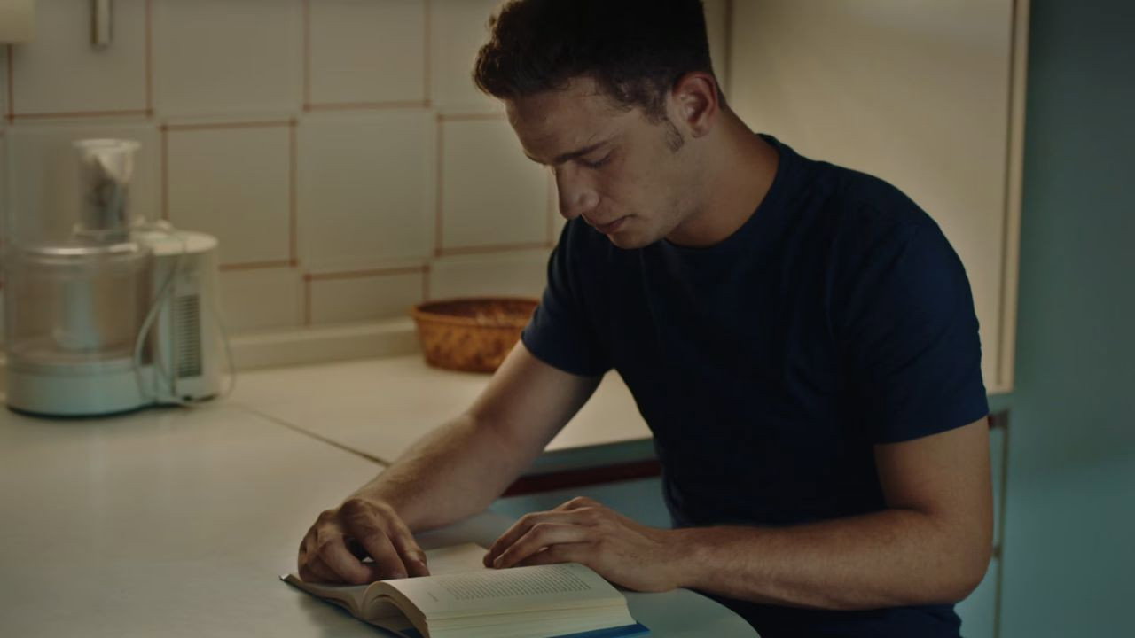 A still from Episode 4