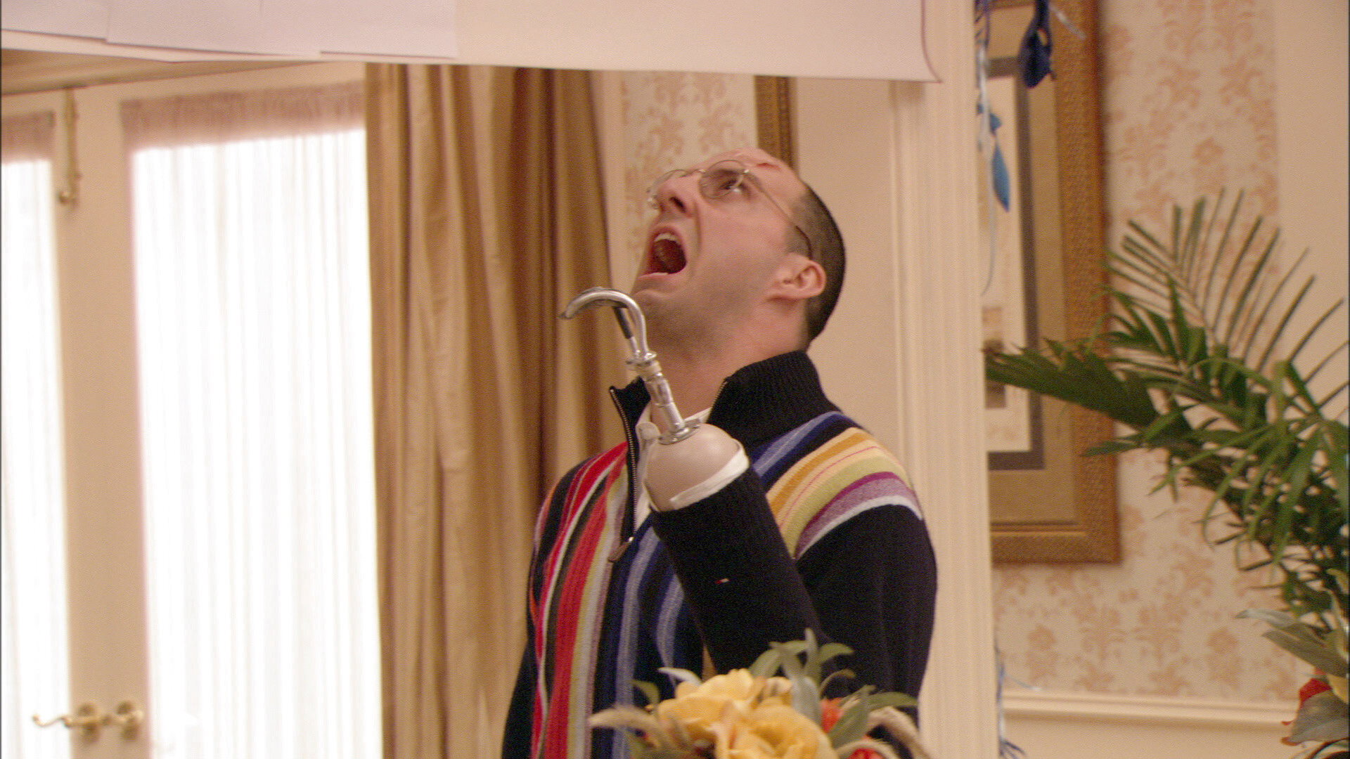 A still from Hand to God