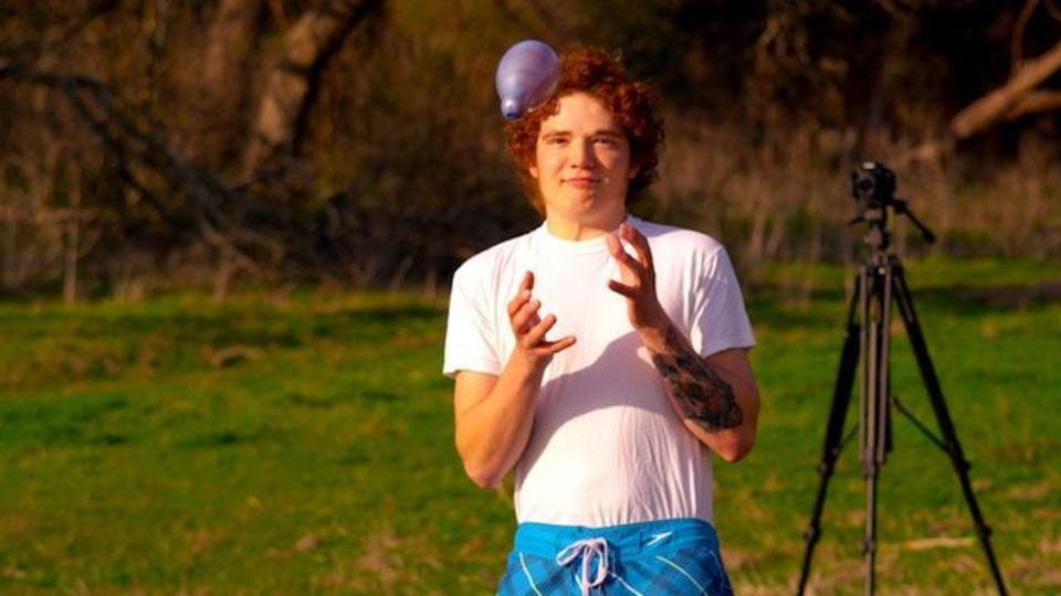 A still from Balloon Fight