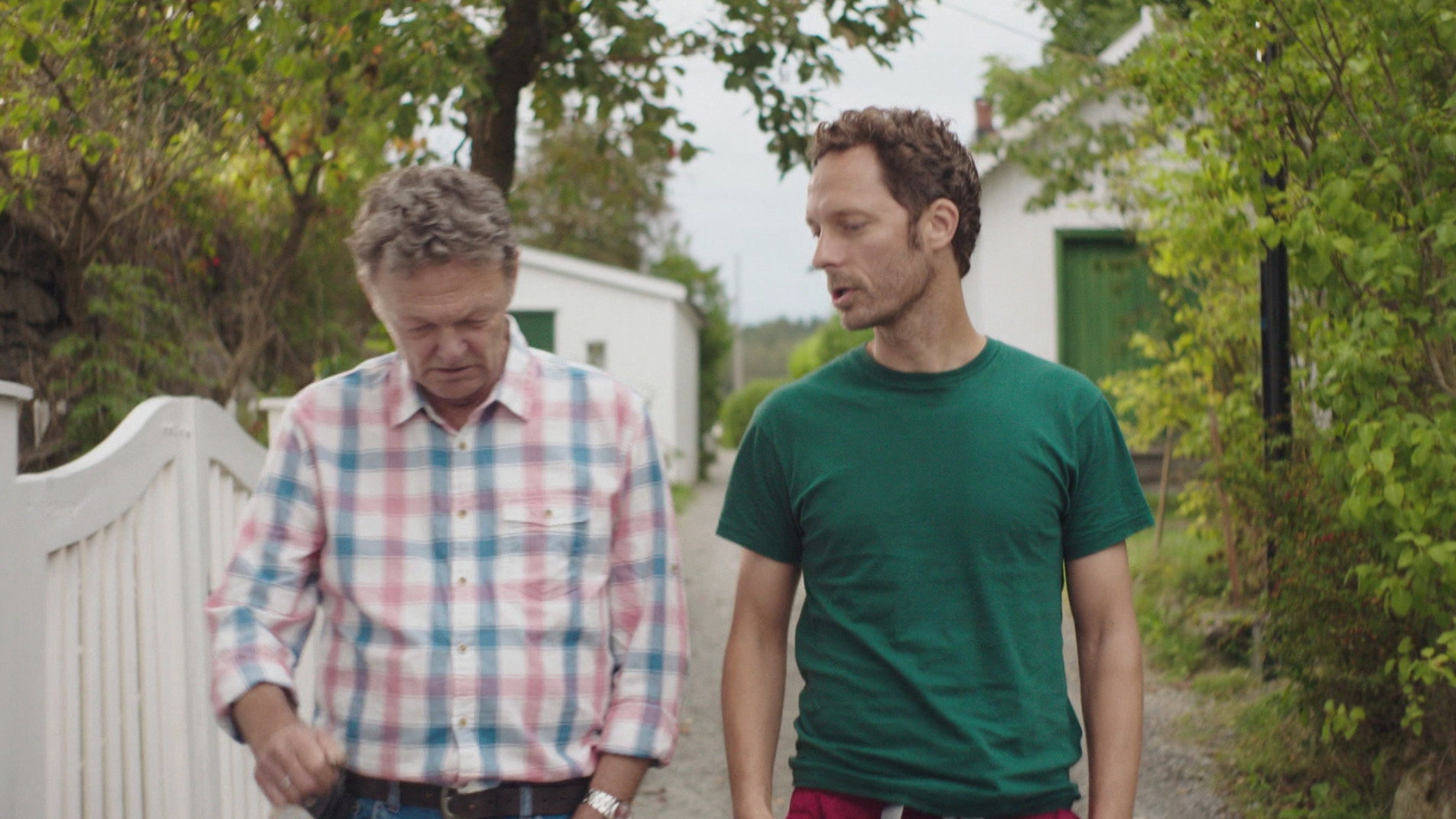 A still from Principles & TV at the Cabin