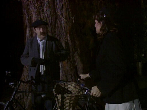 A still from A Bun in the Oven (Christmas Special 1991)
