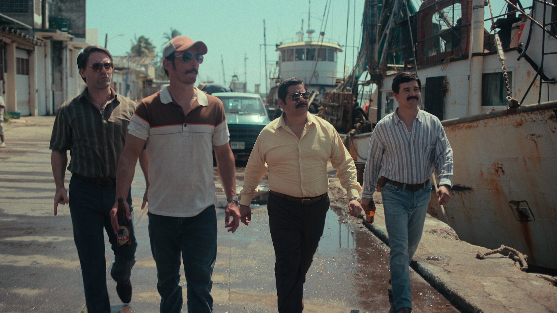 A still from Los Juniors