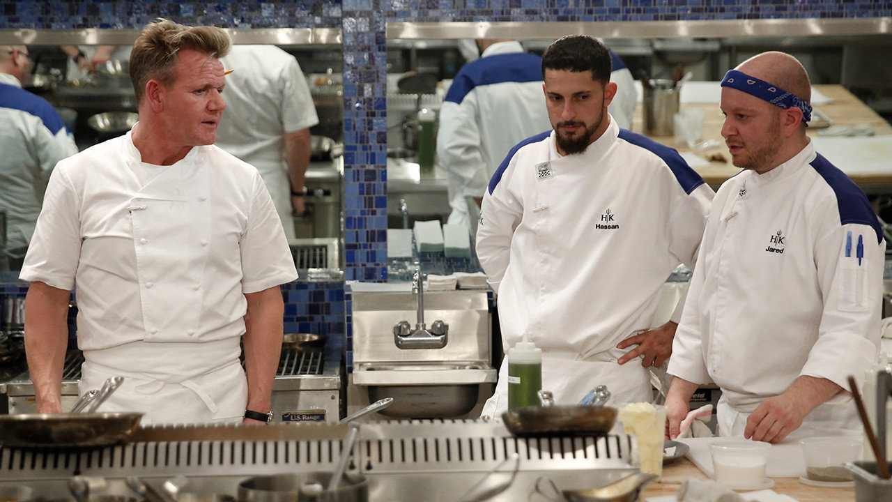 A still from 17 Chefs Compete