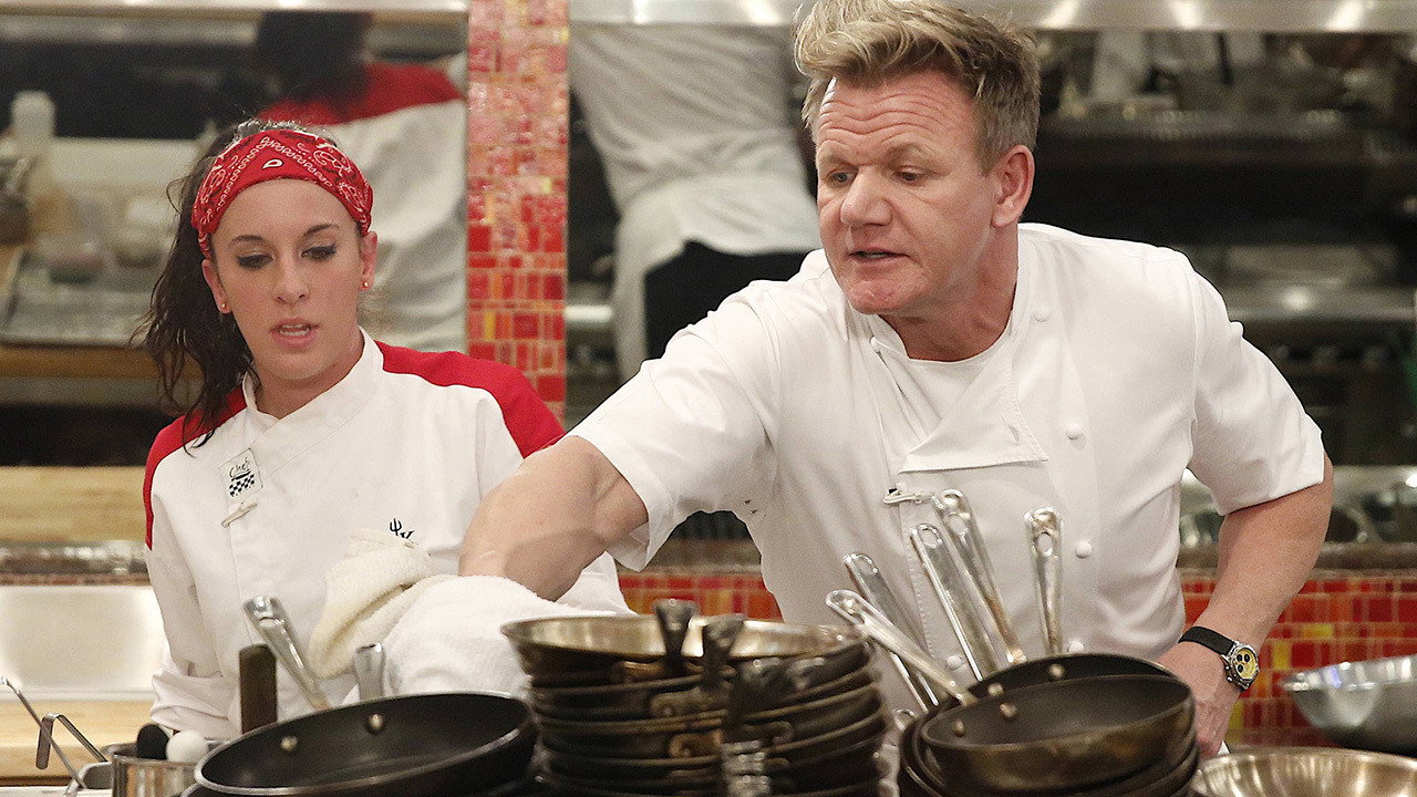 A still from 10 Chefs Compete