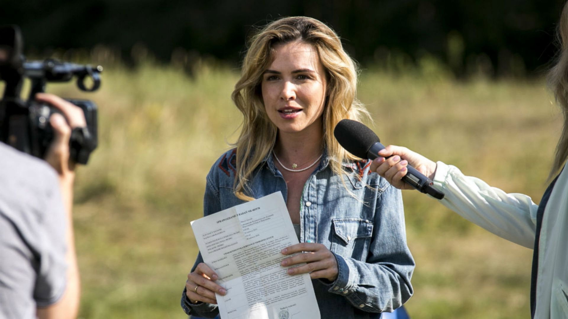 A still from Episode 8