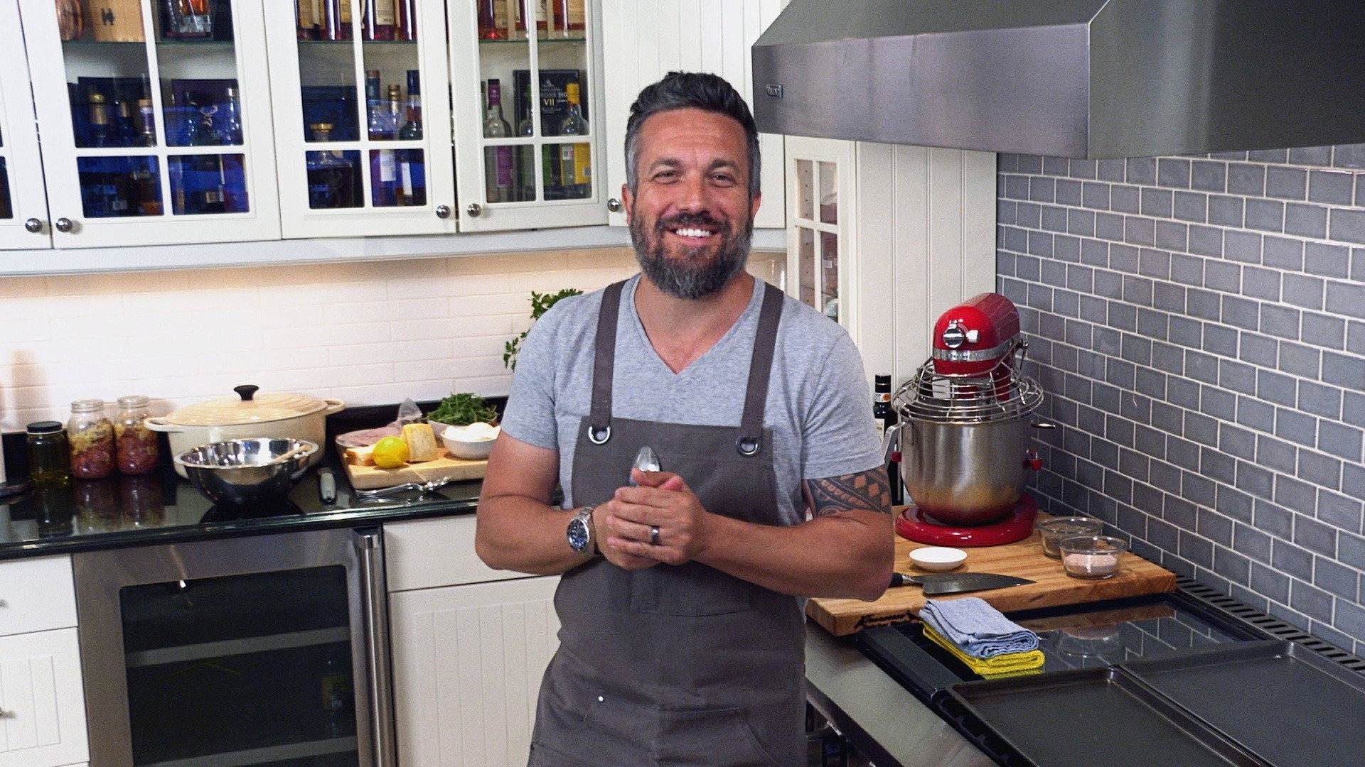 A still from Selena + Fabio Viviani