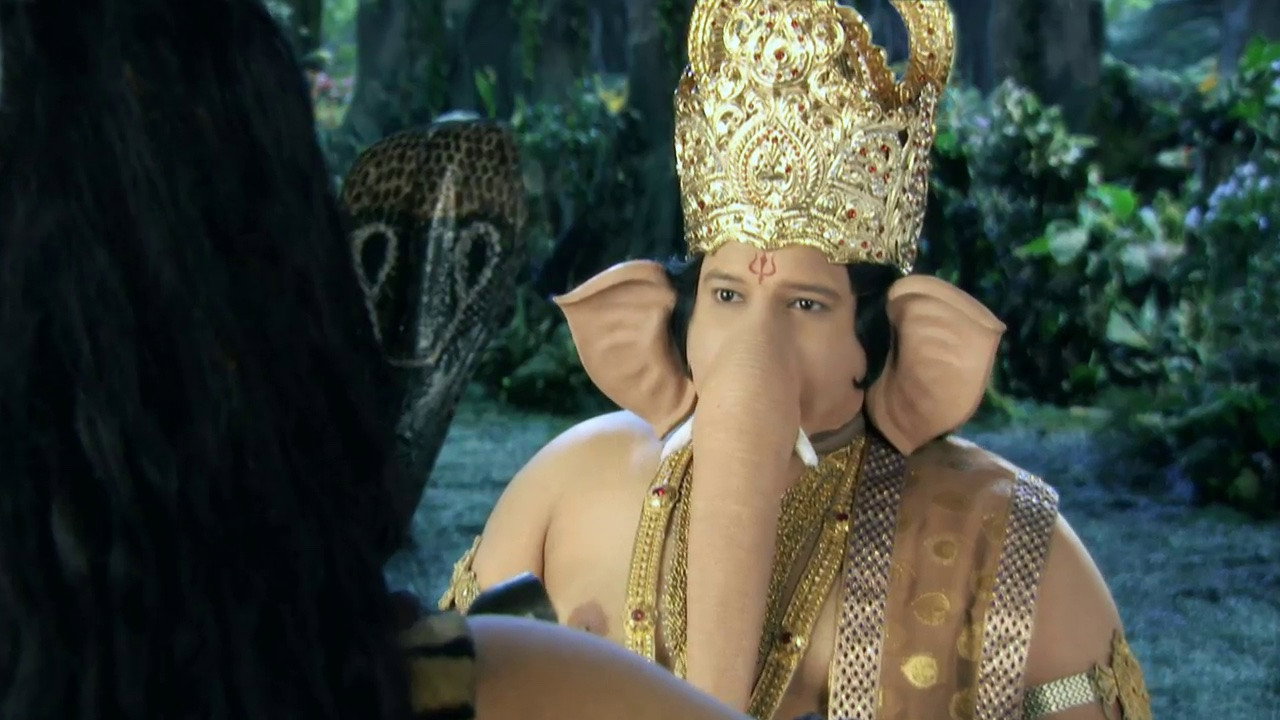 A still from Parvati motivates the women