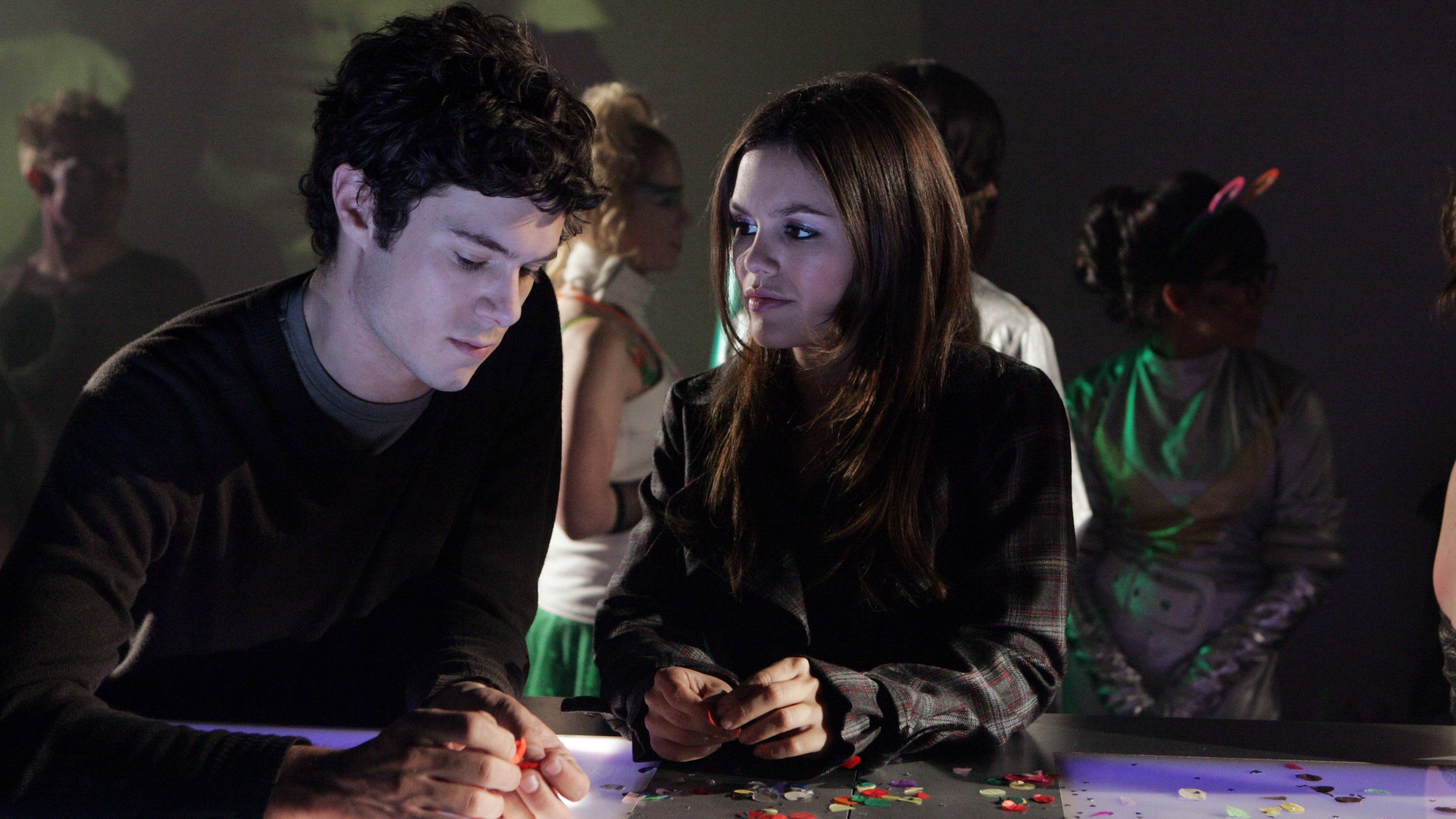 A still from The Earth Girls Are Easy