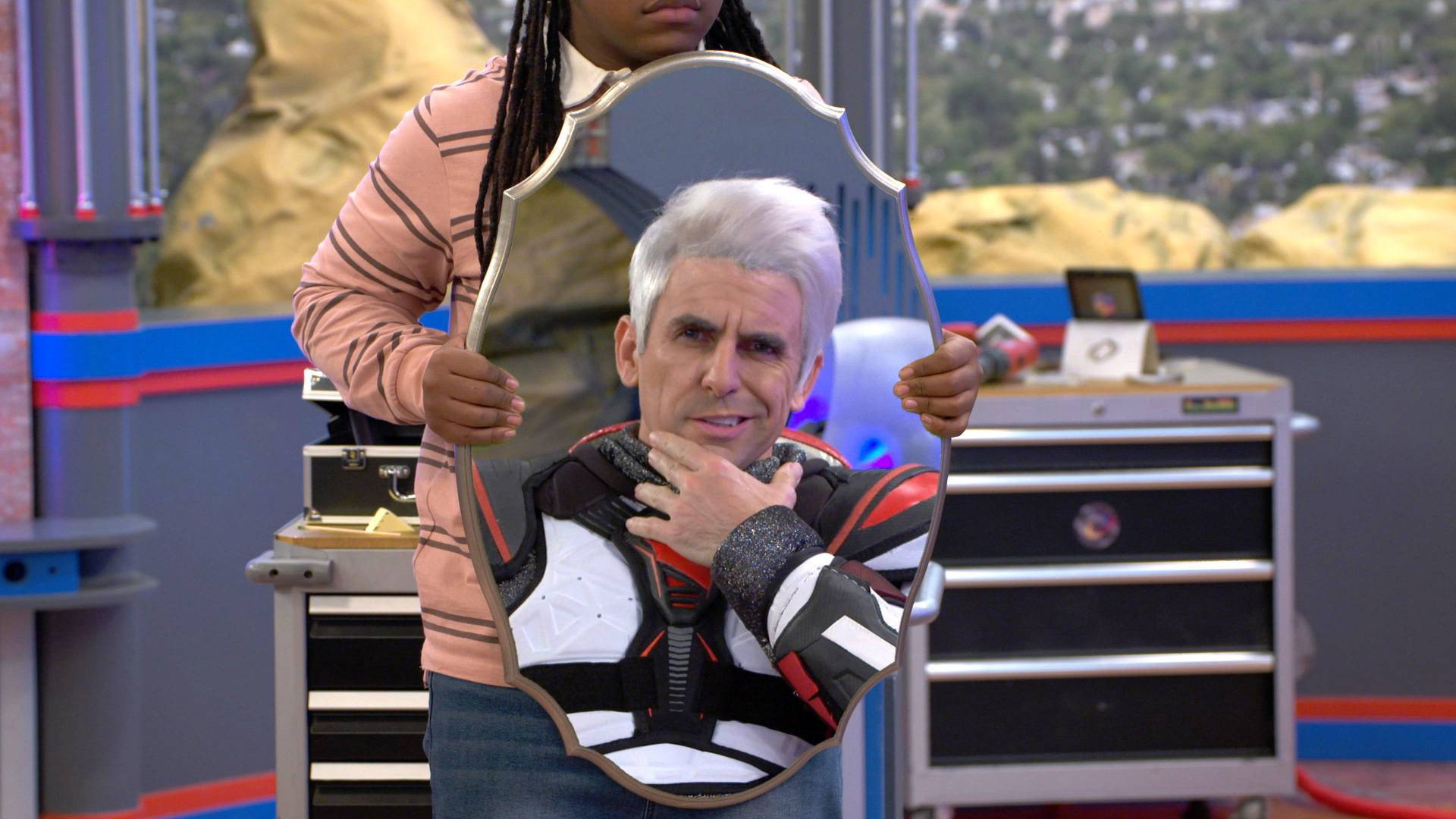 A still from The Force Returns (1)