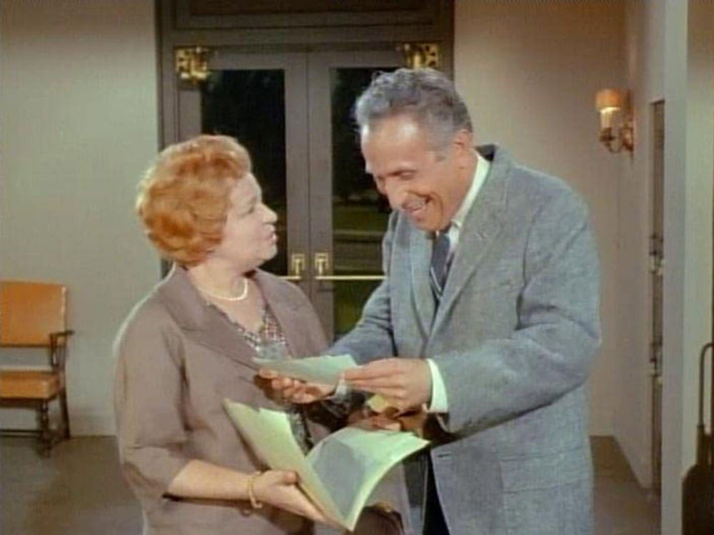 A still from Piccolo Mondo