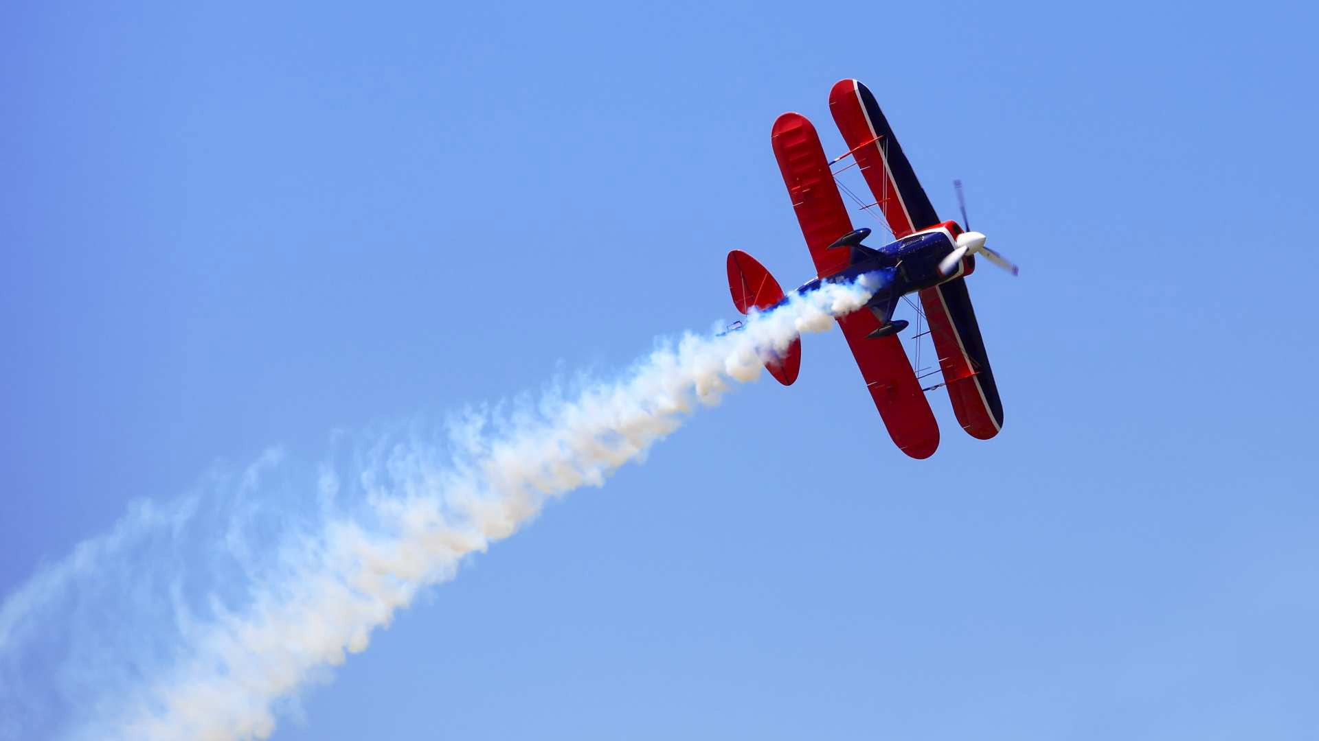 A still from Opal, Stunt Planes, Nougat