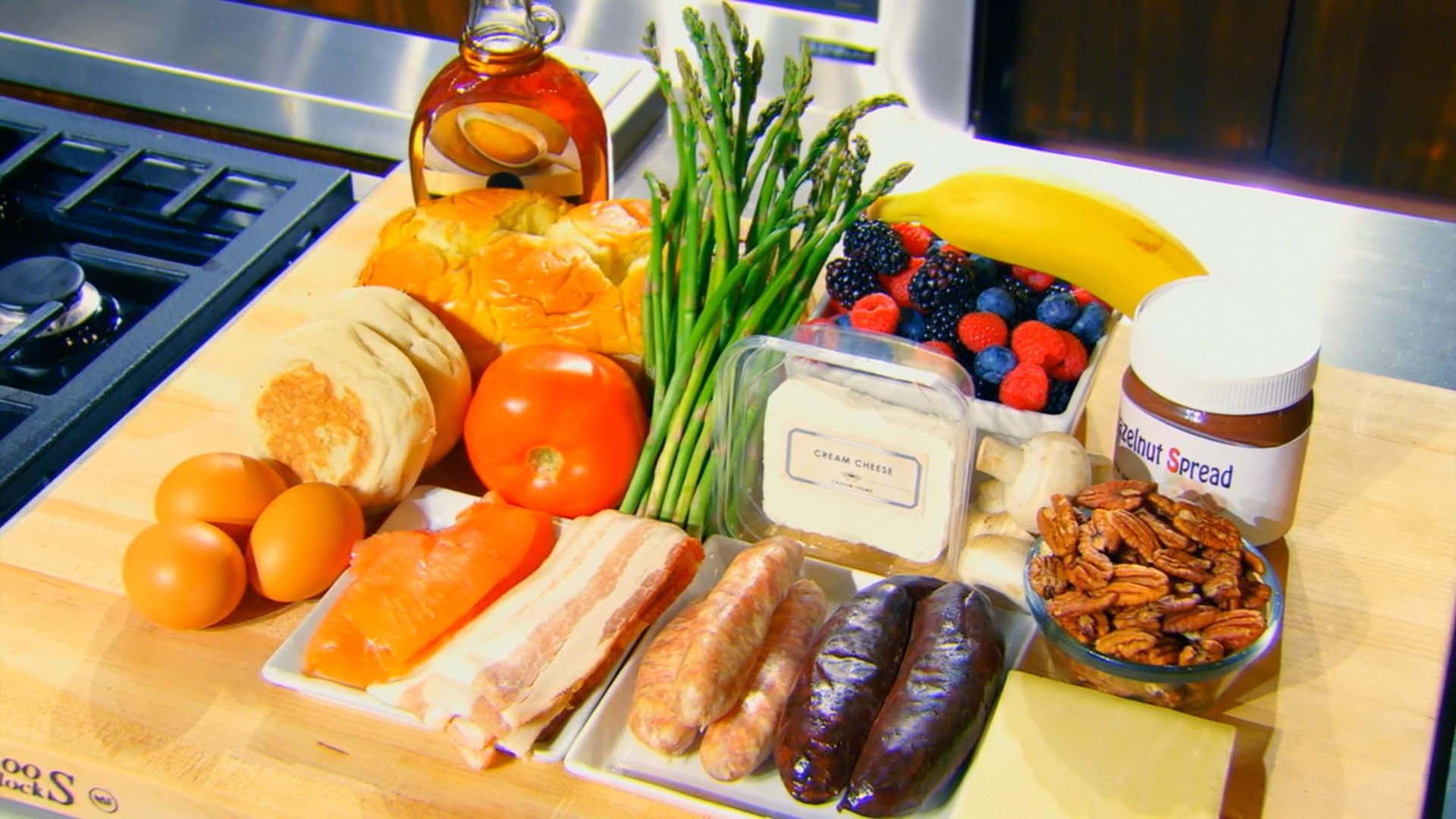 A still from Bring Home the Bacon