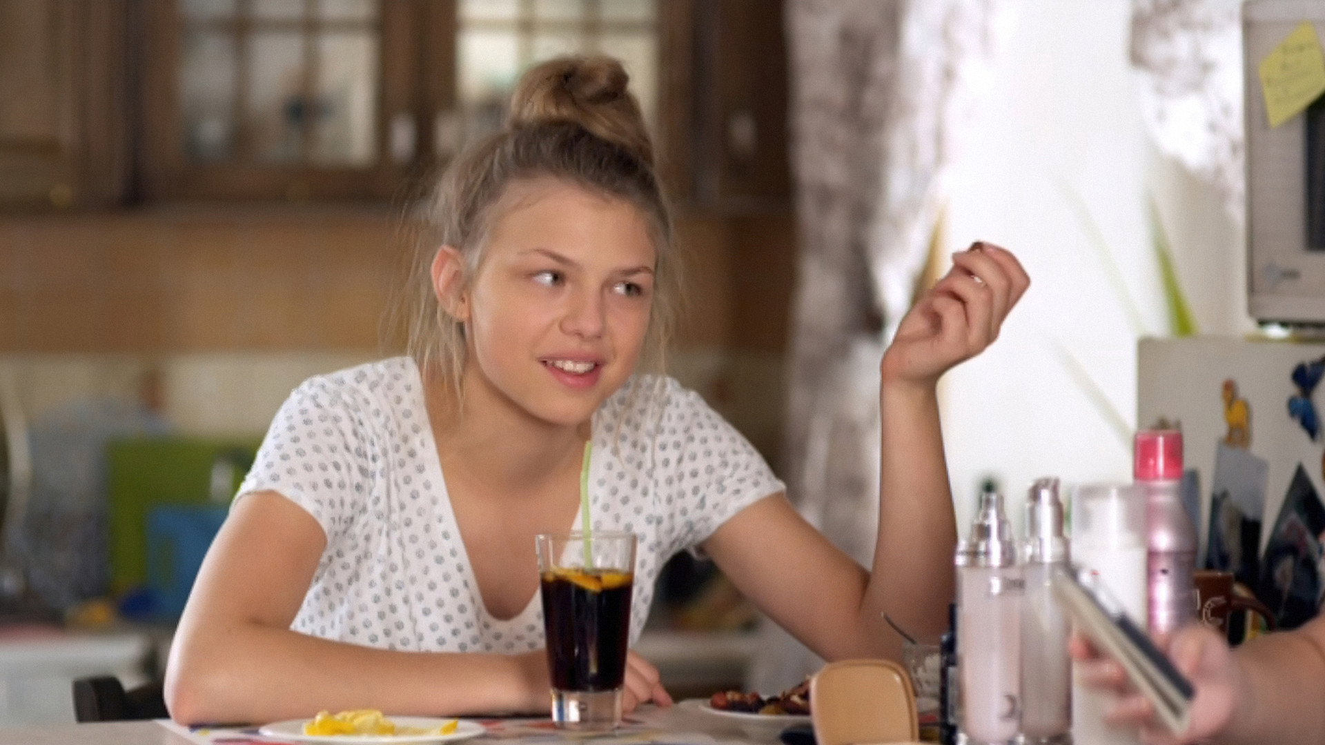 A still from Альбина