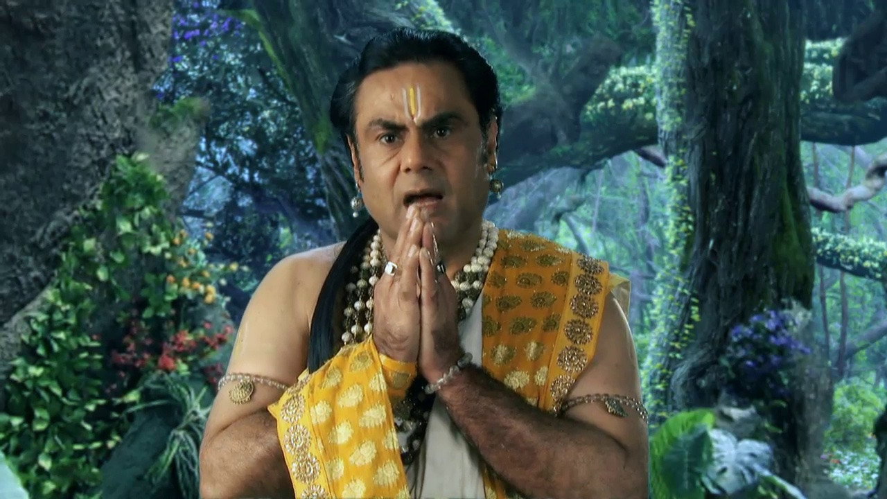 A still from Gyan Murty punishes the learned