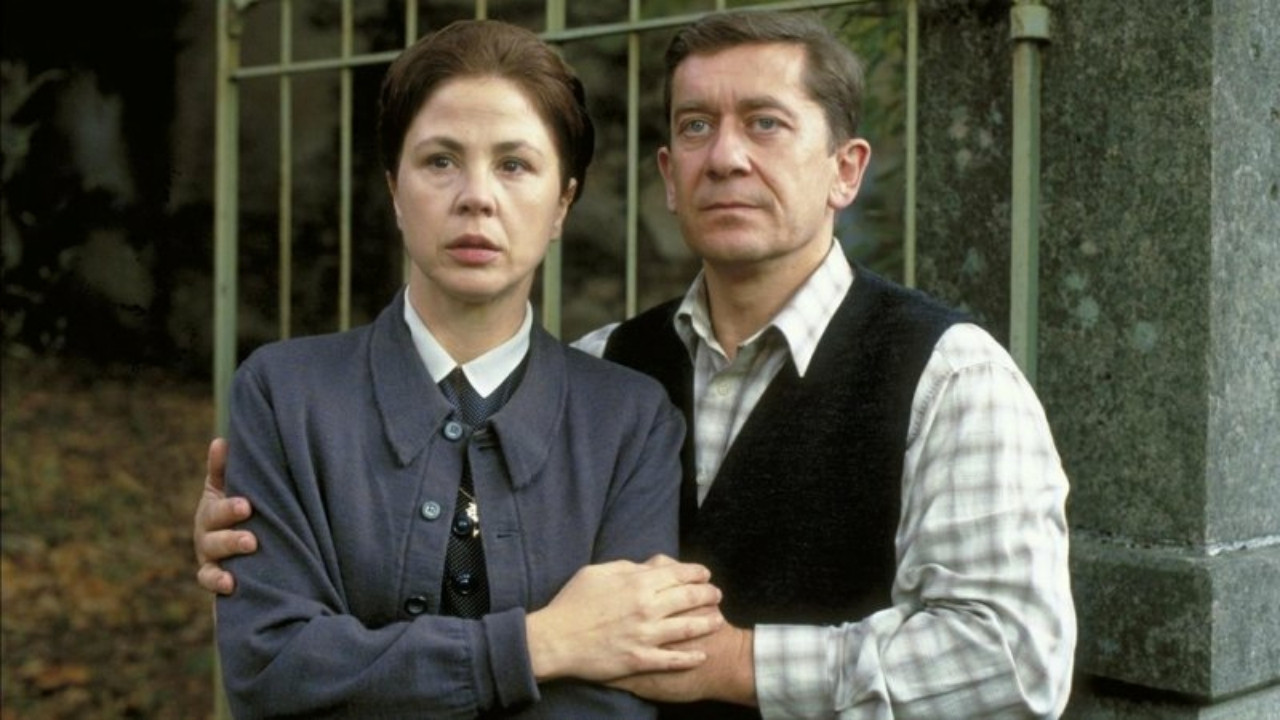 Backdrop image for movie Le Chambon