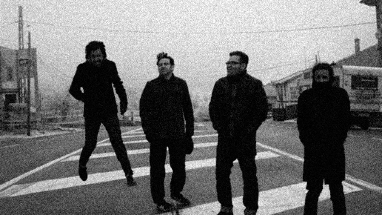 Backdrop image for movie Continue Being: Café Tacvba