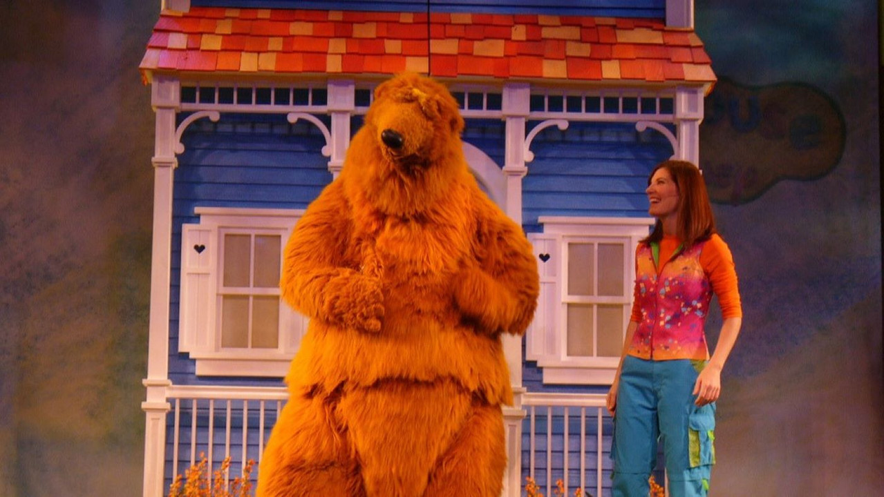 Backdrop image for movie Bear in the Big Blue House LIVE! - Surprise Party