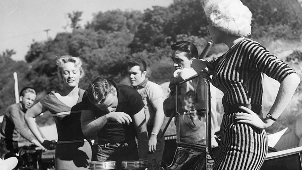 Backdrop image for movie Dragstrip Girl
