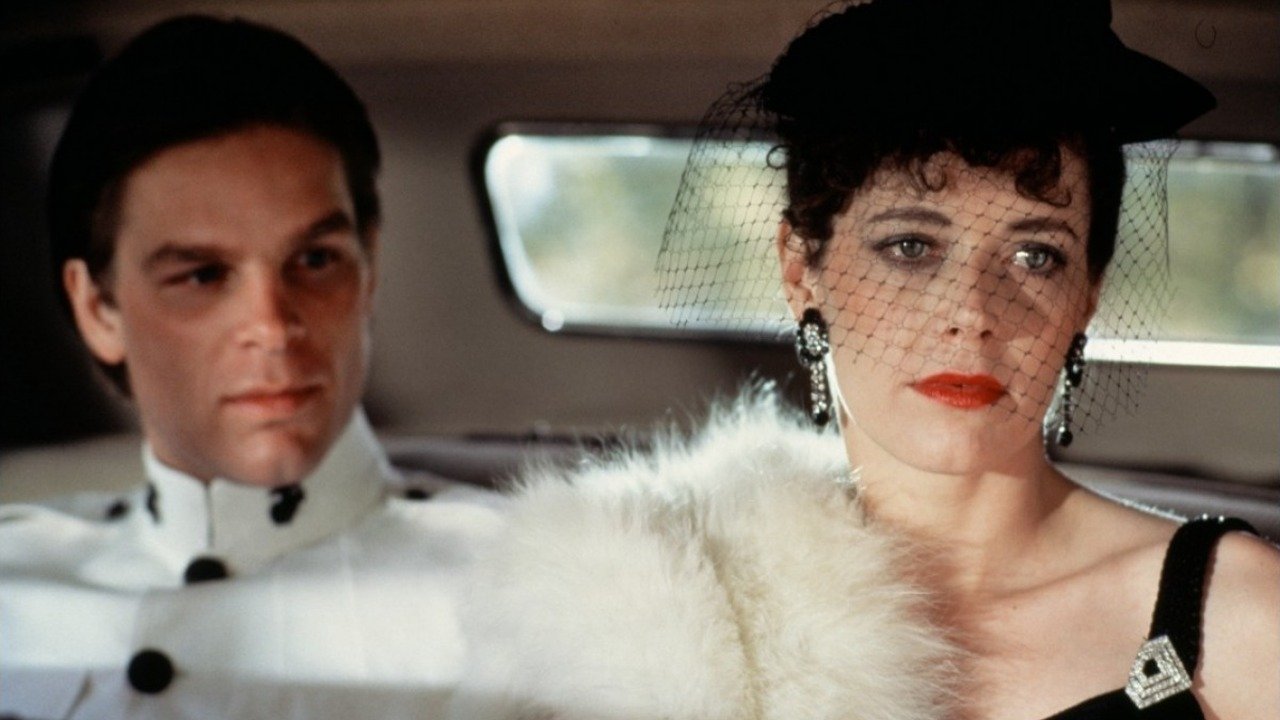 Backdrop image for movie Emmanuelle 4