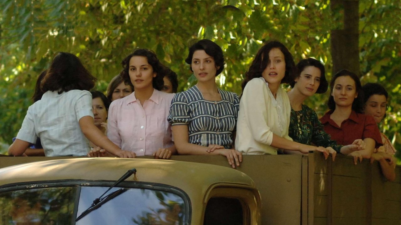 Backdrop image for movie The 13 Roses