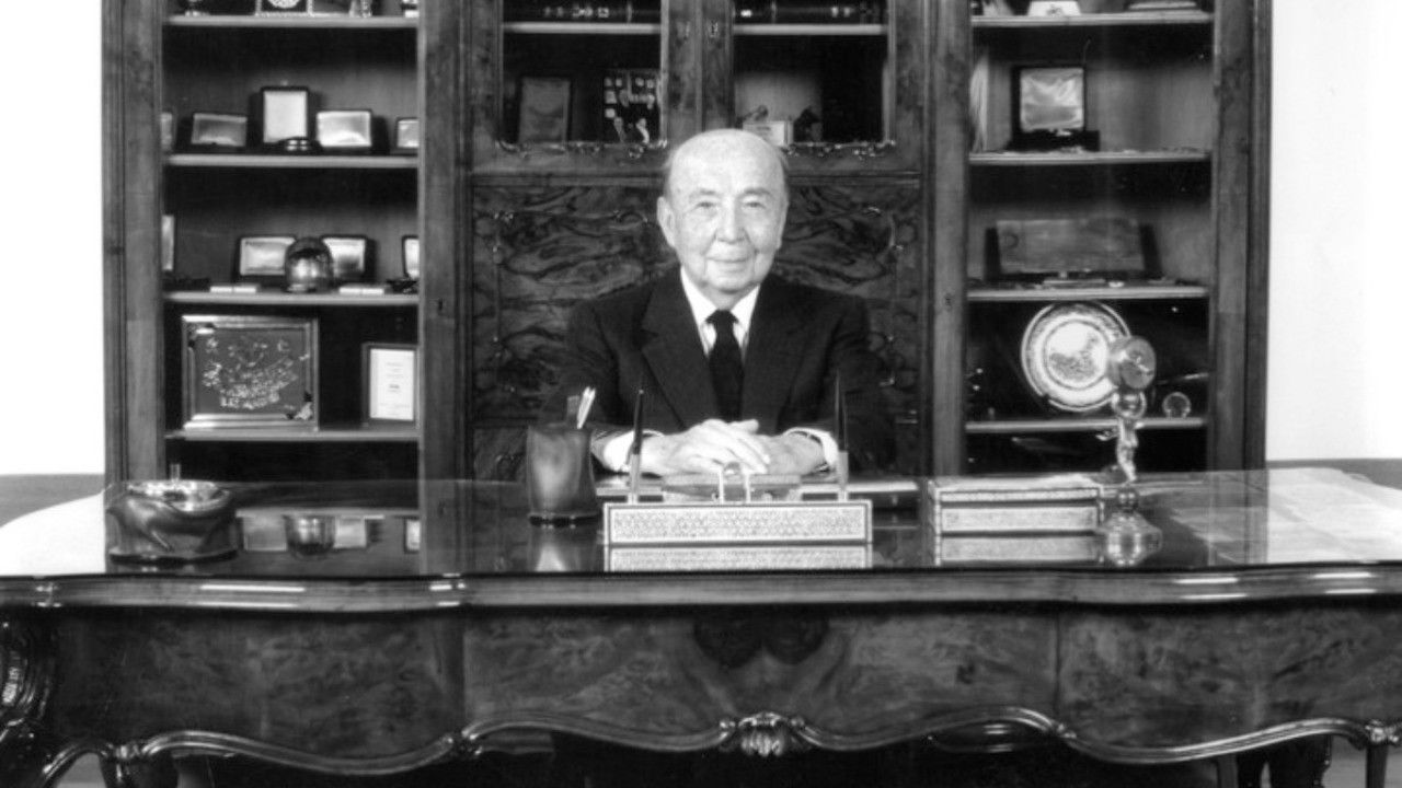 Backdrop image for movie Vehbi Koç