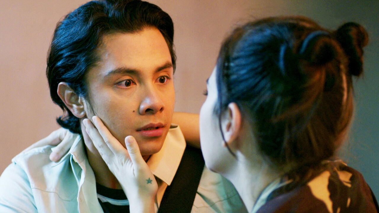 Backdrop image for movie 100 Tula Para Kay Stella