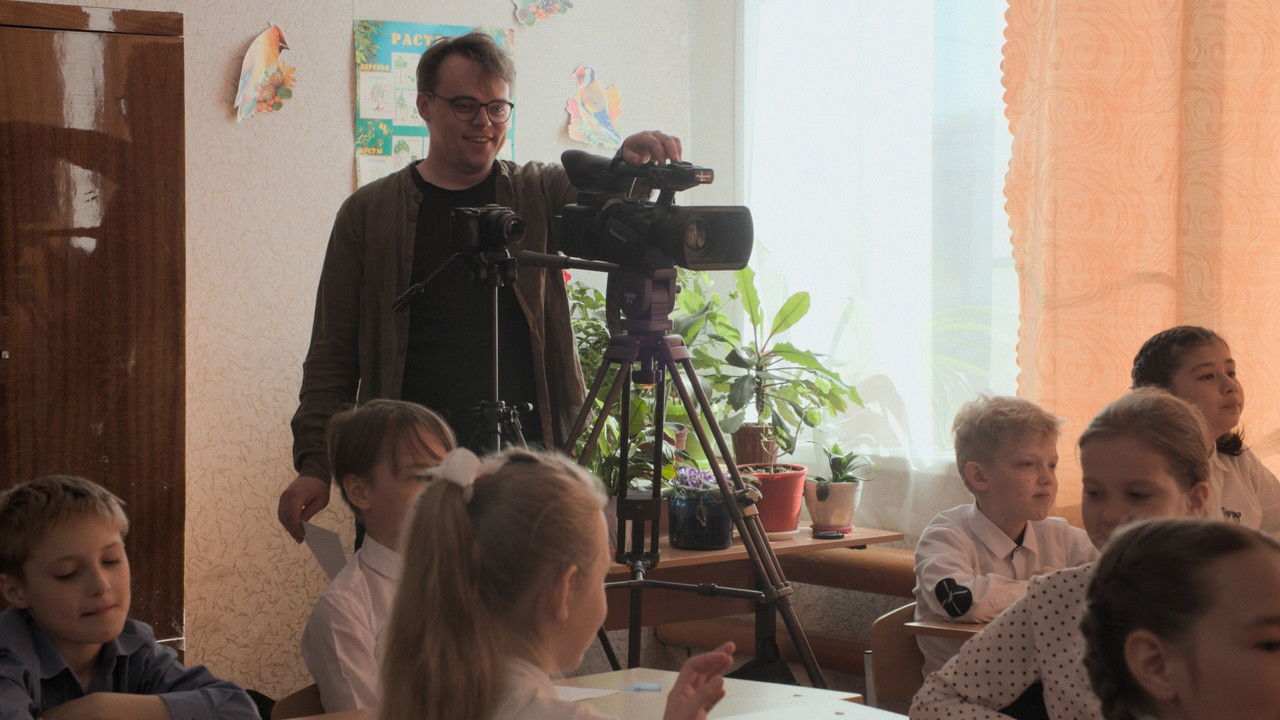 Backdrop image for movie Mr. Nobody Against Putin