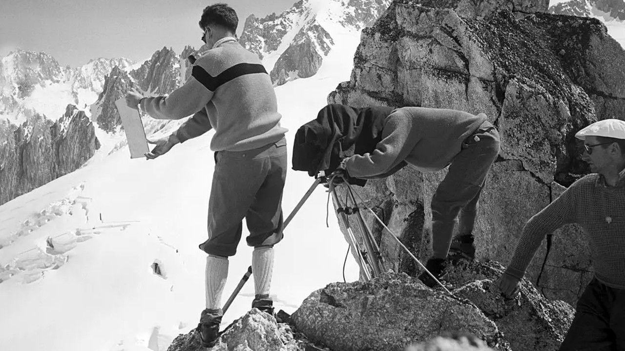 Backdrop image for movie Perilous Assignment