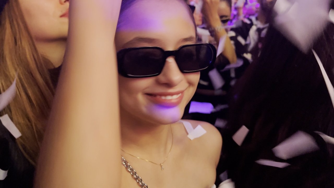 Backdrop image for movie Rave por la noche, After por la mañana